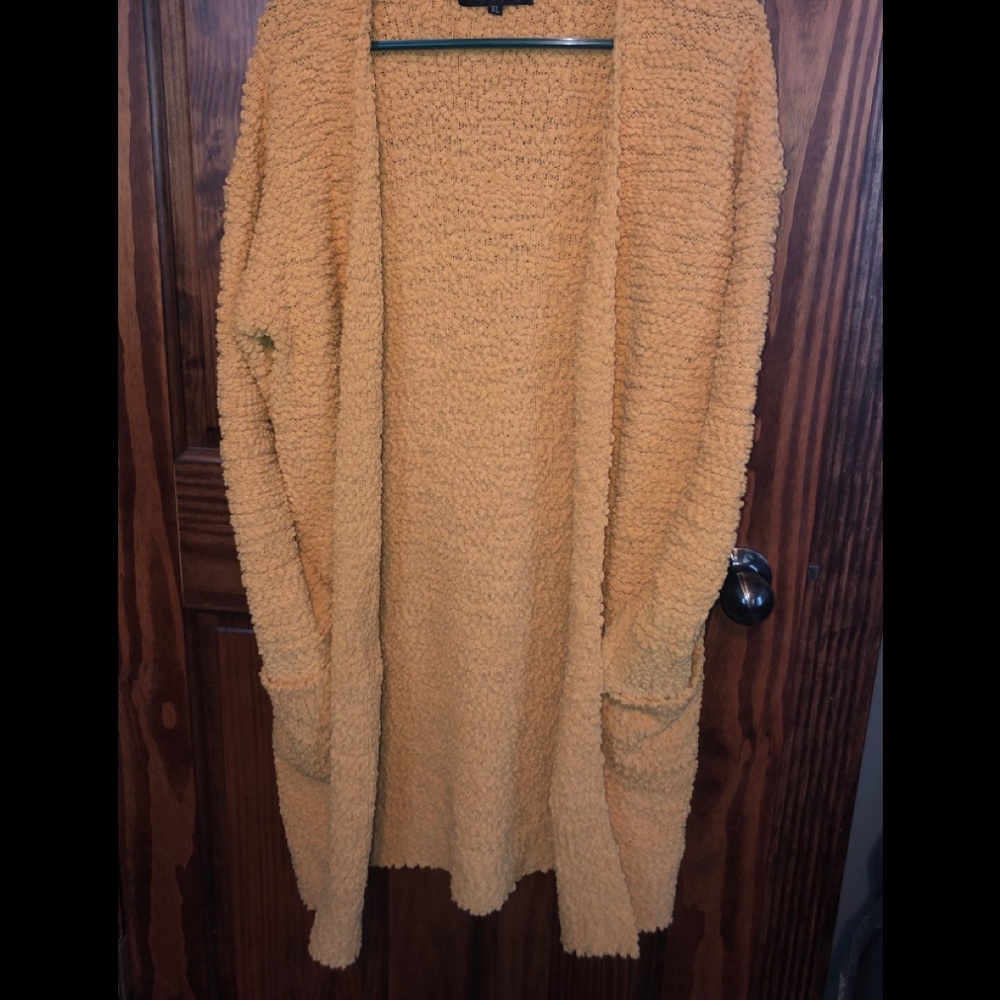 XL popcorn sweater
